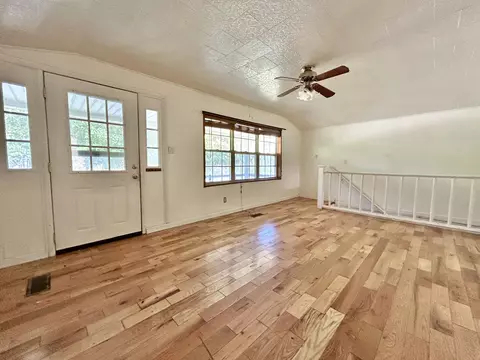 Living - 93 E Antioch Ave, Burnside, KY 42519 photo 2 of 2