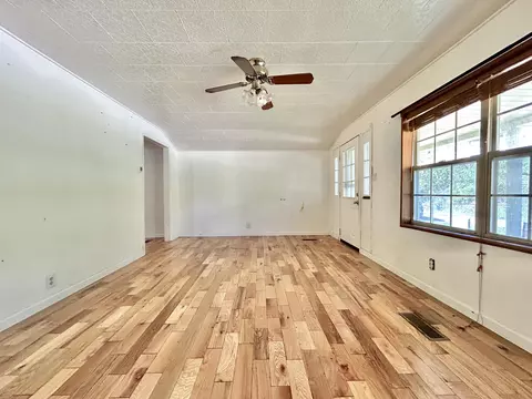 Living - 93 E Antioch Ave, Burnside, KY 42519 photo 1 of 2