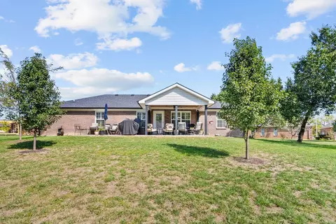 Exterior - 111 Lynne Dr, Berea, KY 40403 photo 9 of 10