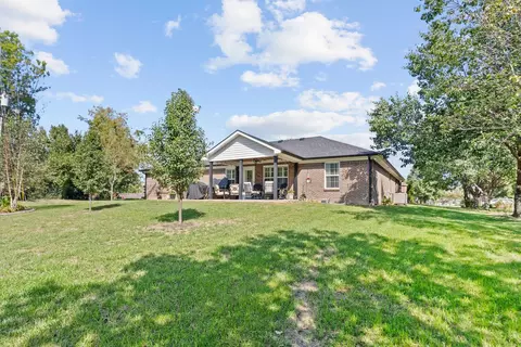 Exterior - 111 Lynne Dr, Berea, KY 40403 photo 8 of 10