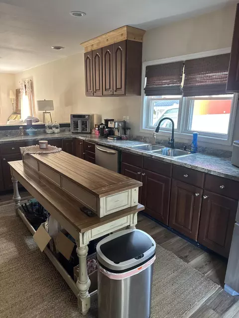 Kitchen - 357 Hwy 522, Baxter, KY 40806 photo 4 of 7