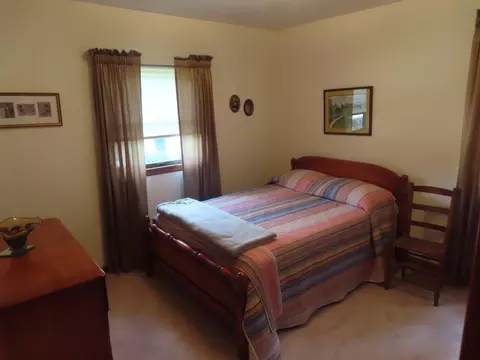 Bedroom - 606 Rawcel St, Morehead, KY 40351 photo 2 of 5