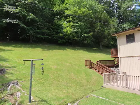 Exterior - 606 Rawcel St, Morehead, KY 40351 photo 5 of 5