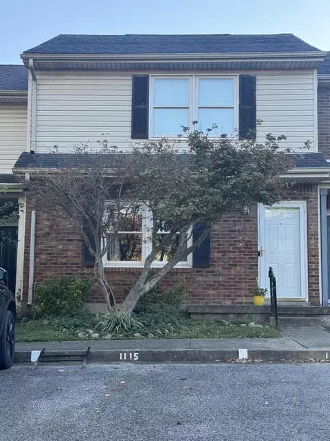 1115 Arlington Dr, Paris, KY 40361