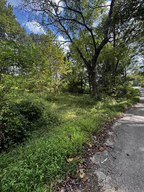 717 Collier School Rd, Annville, KY 40402