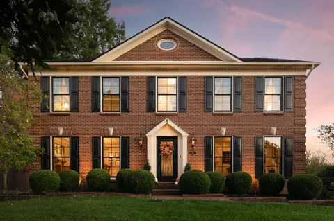678 Gingermill Ln, Lexington, KY 40509
