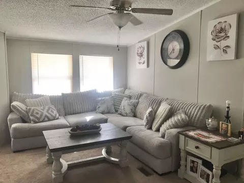 Living - 8707 State Highway 773, Denton, KY 41132 photo 1 of 7