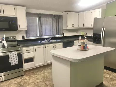 Kitchen - 8707 State Highway 773, Denton, KY 41132 photo 4 of 6