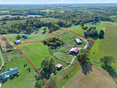 3003 N Middletown Rd, Paris, KY 40361