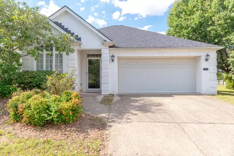 101 White Oak Trce, Lexington, KY 40511