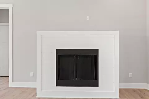 Living - 334 Wolverine Way, Richmond, KY 40475 photo 5 of 6