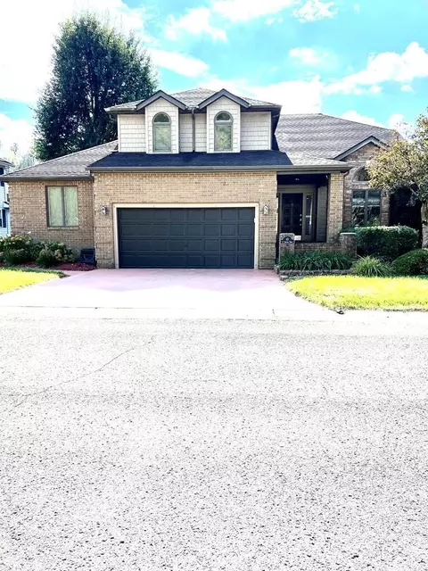 10 E Dorton Blvd, Staffordsville, KY 41256