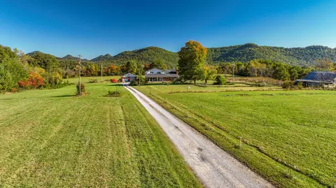 276 Long Branch Rd, Berea, KY 40403 photo 6