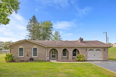 464 Haddix St, Harrodsburg, KY 40330
