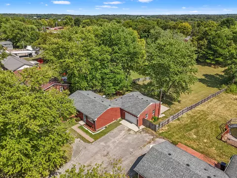 View/Area - 2495 Cincinnati Rd, Georgetown, KY 40324 photo 3 of 7