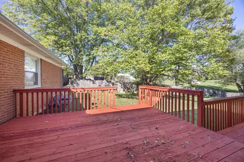 Exterior - 2495 Cincinnati Rd, Georgetown, KY 40324 photo 2 of 7