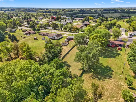 View/Area - 2495 Cincinnati Rd, Georgetown, KY 40324 photo 6 of 7