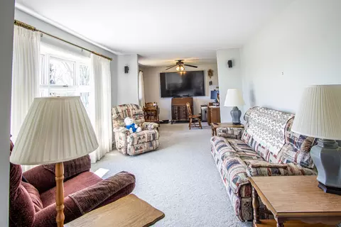 Living - 710 Adams St, Corbin, KY 40701 photo 1 of 5