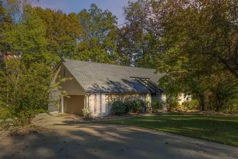 1232 Forest Cir Dr, Corbin, KY 40701