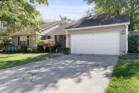 409 Tincher Dr, Versailles, KY 40383