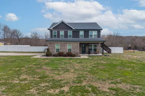 40 Ford Ln, Berea, KY 40403