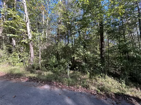 120 Saxony Ct, Burnside, KY 42519