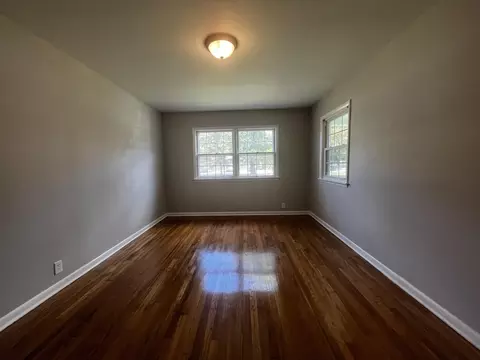 Living - 418 Engineer St, Corbin, KY 40701 photo 6 of 6