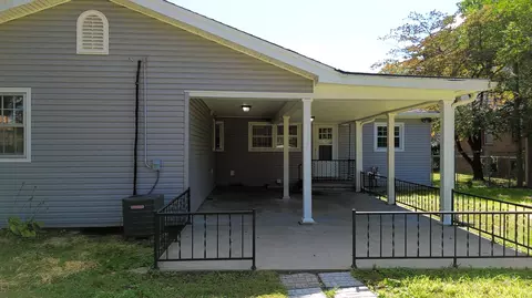 Exterior - 418 Engineer St, Corbin, KY 40701 photo 5 of 6