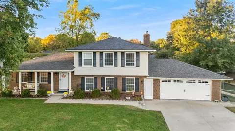 653 Squires Rd, Lexington, KY 40515