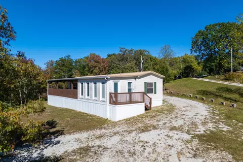 319 Log Cabin Rd, Berea, KY 40403