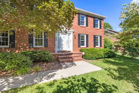 3397 Lyon Dr, Lexington, KY 40513