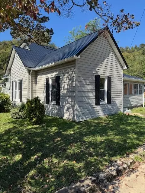 307 N Cumberland Ave, Harlan, KY 40831