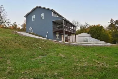 1600 Puncheon Creek Rd, Lawrenceburg, KY 40342