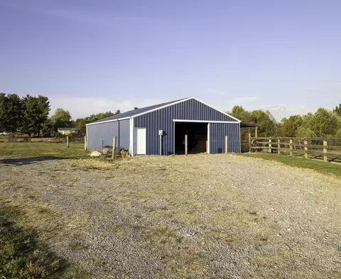 1884 Tick Ridge Rd, Waynesburg, KY 40489
