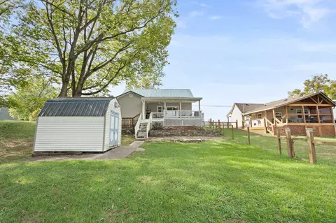 Exterior - 111 Lloyd Rd, Georgetown, KY 40324 photo 6 of 8