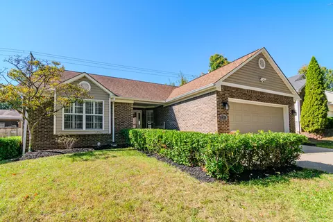 2202 Stonewood Ln, Lexington, KY 40509