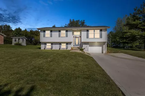 729 Wayland Dr, Winchester, KY 40391