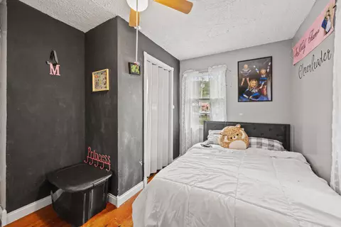 Bedroom - 81 Elm St, Stanton, KY 40380 photo 4 of 4