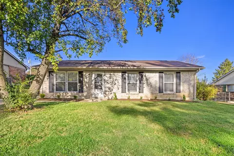 3377 Featherston Dr, Lexington, KY 40515