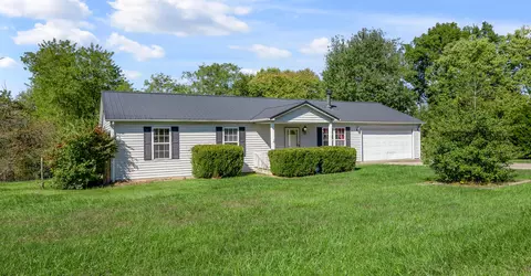 1002 Caroline Dr, Richmond, KY 40475