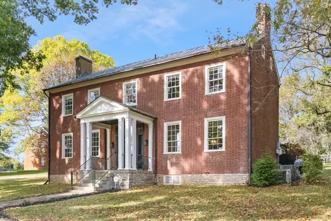 3725 Bowman Mill Rd, Lexington, KY 40513