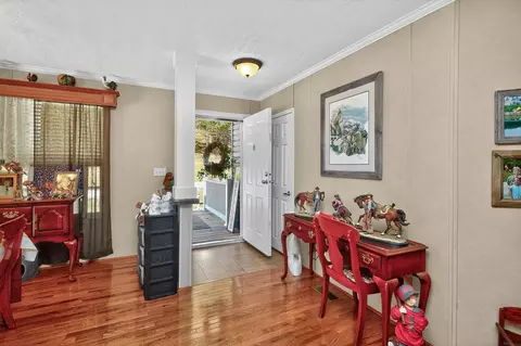 Entry Way - 569 Bethany Rd, Campton, KY 41301 photo 1 of 1