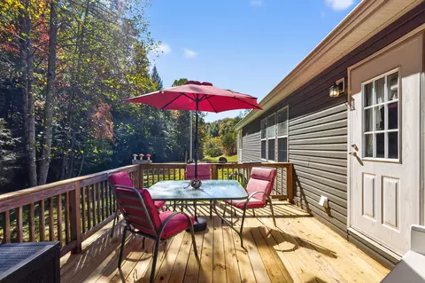 Exterior - 569 Bethany Rd, Campton, KY 41301 photo 5 of 8