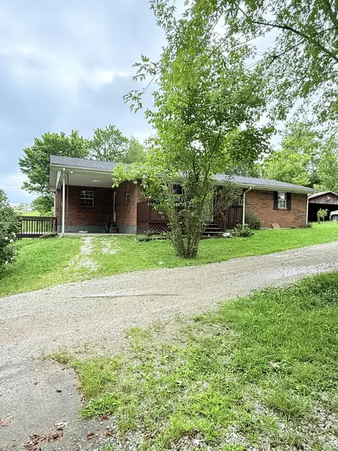 38 Courtney Peck Rd, Wellington, KY 40387