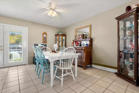 Dining - 36 Fieldstone Dr, Corbin, KY 40701 photo 2 of 3