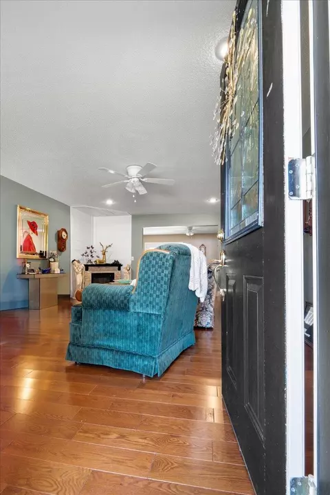 Entry Way - 36 Fieldstone Dr, Corbin, KY 40701 photo 1 of 7