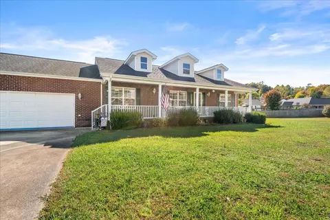 Exterior - 36 Fieldstone Dr, Corbin, KY 40701 photo 2 of 11