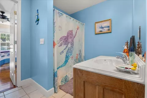Bath - 36 Fieldstone Dr, Corbin, KY 40701 photo 3 of 4