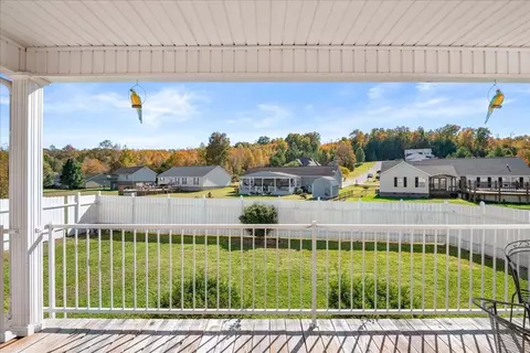 Exterior - 36 Fieldstone Dr, Corbin, KY 40701 photo 11 of 11