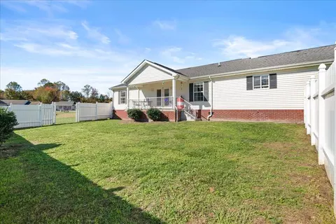 Exterior - 36 Fieldstone Dr, Corbin, KY 40701 photo 4 of 11